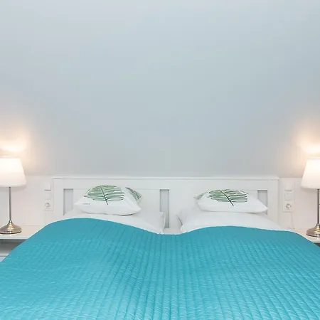 Luxury With 5 Bedroom Вилла Колобжег